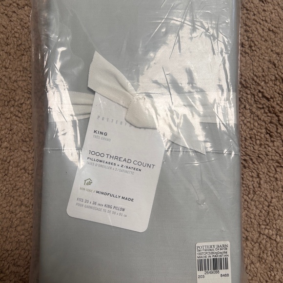 NEW Pottery Barn King 1000 thread count sateen pillowcases X2 Gray - Picture 1 of 3